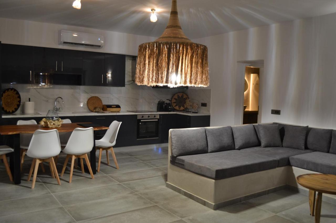 Erimo Vip Villa Vourvoulos ภายนอก รูปภาพ